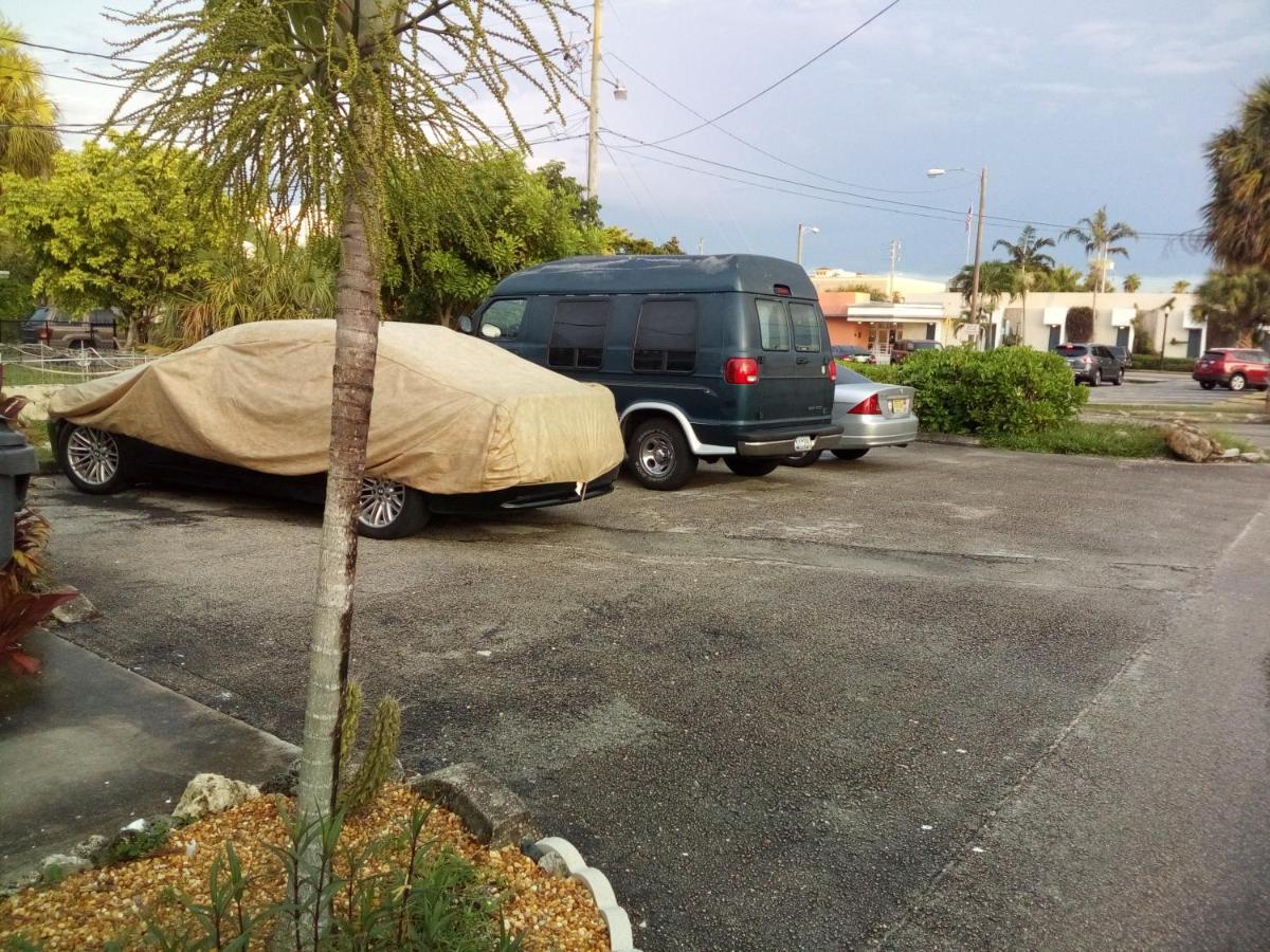 Downtown Hollywood Beach Students' Dorm Hostel Εξωτερικό φωτογραφία